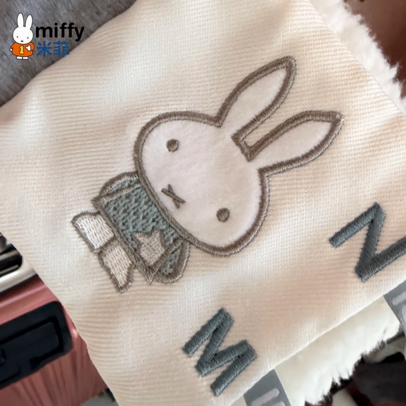 كتاب قماشي كاوايي ميفي 12*12 س - مراجعة Baby Products Cream وسعره